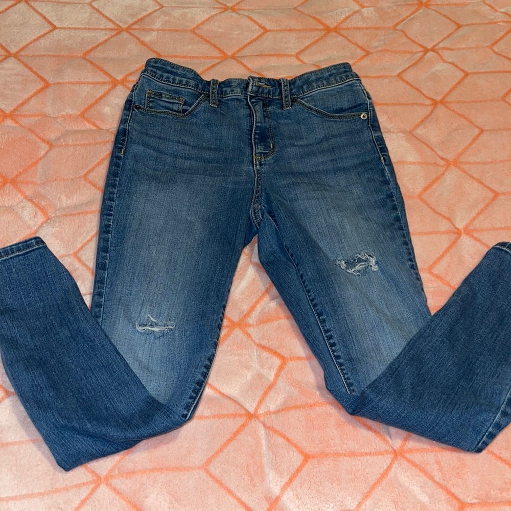 Universal threads high rise skinny jeans distress